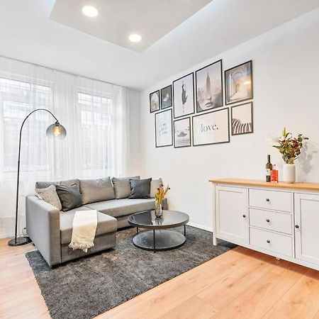 3-Zimmer-Wohnung In Λέονμπεργκ Εξωτερικό φωτογραφία